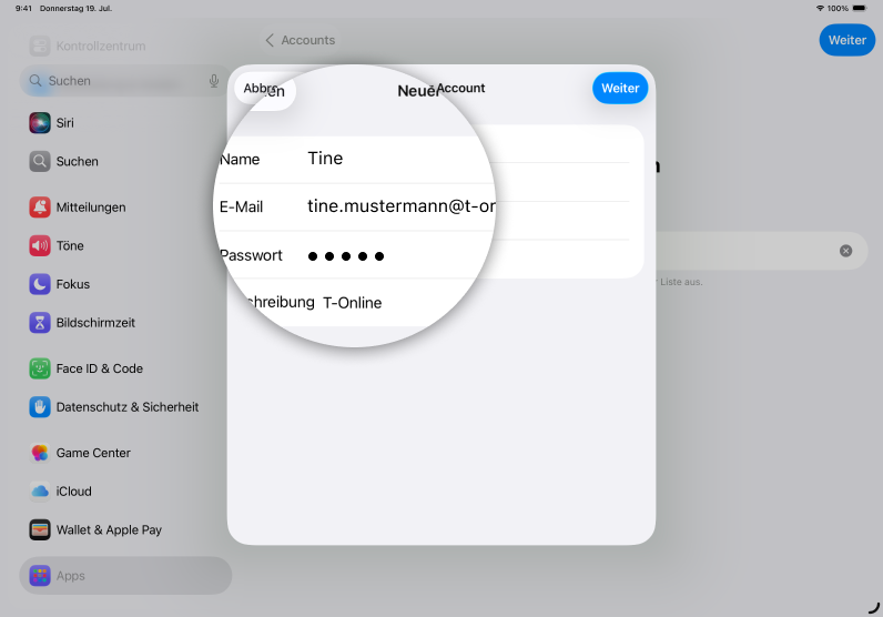Screenshot iPad mit Fokus auf Felder Name und Passwort