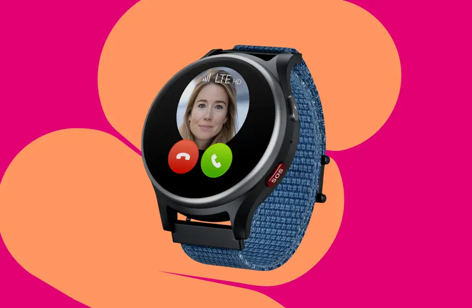 Produktbild Anio 6 mit Schwarzen Gehäuse und blauem Band; Display zeigt ankommenden Anruf.