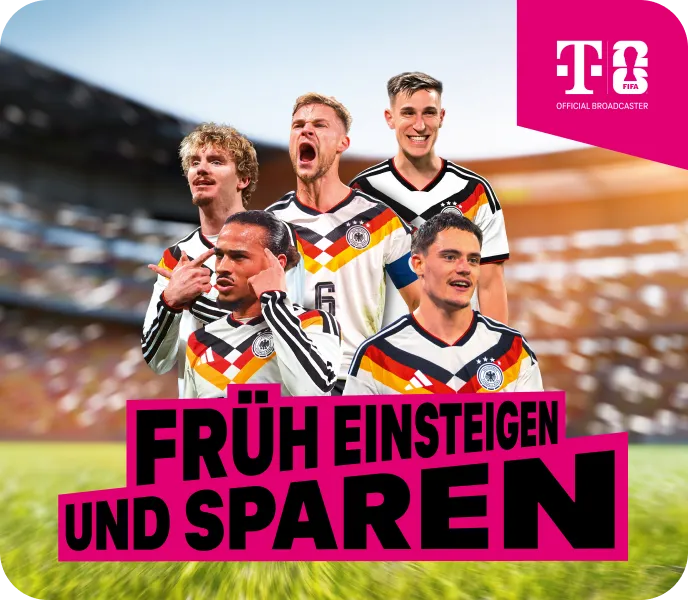 Fußballspieler auf dem Platz – Telekom offizieller Partner der FIFA WM.