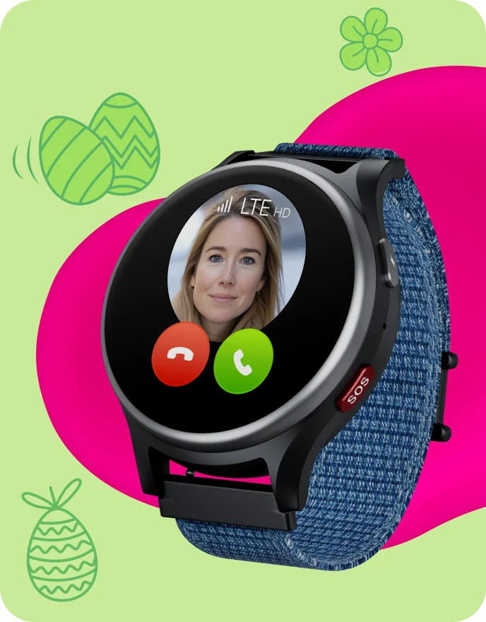 Junger Mann mit Kopfhörern sitzt auf einer Treppe.