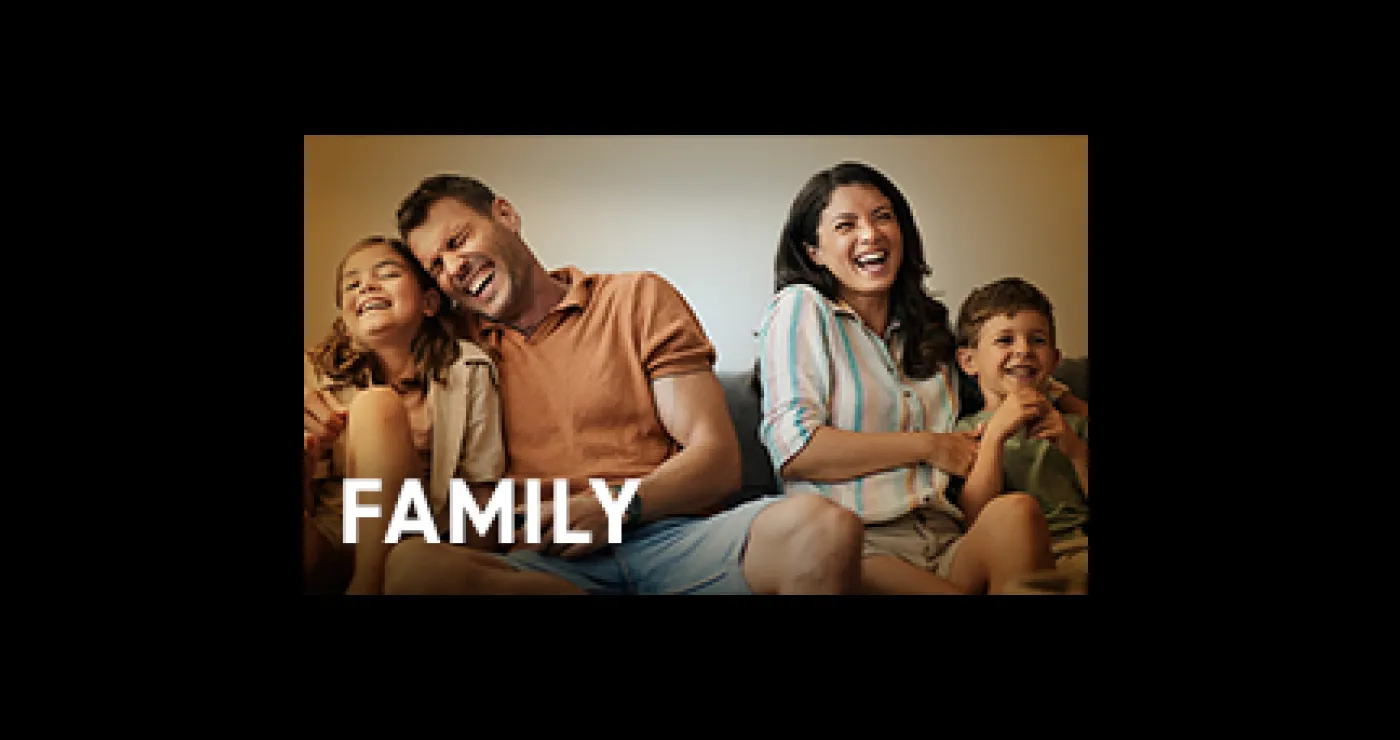 Bild von einer Familie mit zwei Kindern